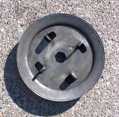 John Deere(97-215) 425 445 455 - 54" Mower Deck - Spindle Pulley / Sheave - Image 1 of 3