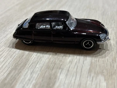 Matchbox 1968  Citroen DS Rare Burgundy Maroon 2007 - Image 1 of 4