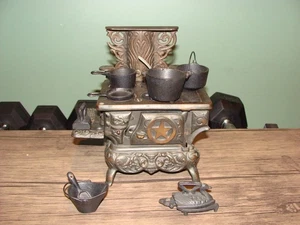 Antiker Stern Gusseisen Miniatur Ofen Verkäufer Muster Perfektion ~ 15+ Teile - Bild 1 von 24