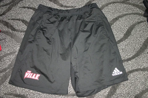Louisville Cardinals Football team issued Black shorts  M with pockets Cover