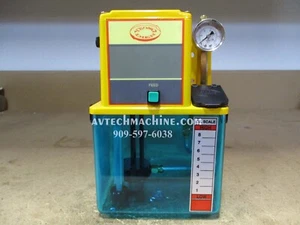YMGP-301F-T2P Yeong Dien Pompa di lubrificazione serbatoio 2L 110V - Foto 1 di 4