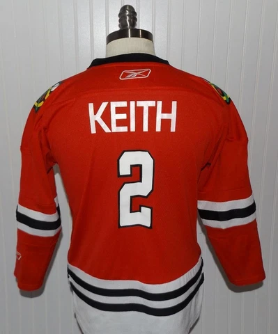 Boy's Youth's Reebok NHL Hockey Jersey Chicago Blackhawks Duncan Keith #2 L/XL Cover