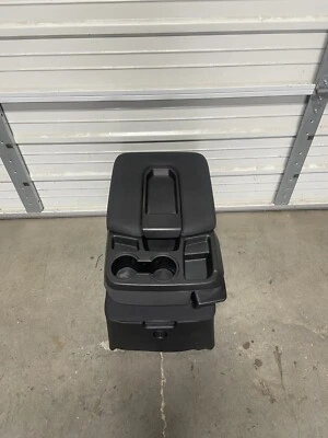 2019-2025 Chevrolet Silverado GMC Sierra Tahoe Center Console Jump Seat storage - Image 1 of 4