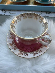 Elizabethan Fine Bone China Footed Tea Cup & Saucer Pink with Gold Trim, EUC!  - Picture 1 of 8