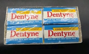De colección 20 Paquetes De Goma De Menta Dentyne Genial RARO Sellado Hecho En Canadá  - Imagen 1 de 6