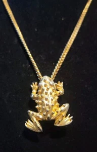 Designer Mimi Di N Frosch Frosch Anhänger Halskette umfunktioniert goldfarben 1975 - Bild 1 von 6