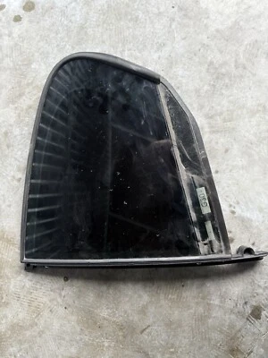 2018-2023 BMW 530 540 M550I M5 G30 - REAR LEFT Quarter Window Glass 7381347 - Image 1 of 3