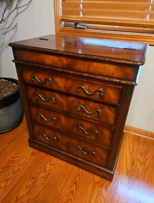 Секретарский стол ручной работы Theodore Alexander Mohogany на заказ с ящиками для груди  - Изображение 1 из 4