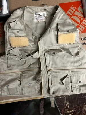 Vintage Dan Bailey's Vest Fly Fishing Sz M - Image 1 of 4