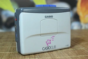 X-RARE CASIO U-200 VINTAGE WALKMAN. CLUB SERIES. NEW BELT. - Foto 1 di 13