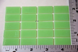 0112.50 MINT GREEN 20 PIECES 1/2" x 1" THIN BULLSEYE GLASS 90 COE - Picture 1 of 1