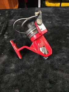 Vintage Daiwa J2600 Spinning Reel - Picture 1 of 7