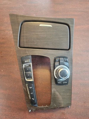 BMW 750Li 2010 consola central palanca de cambios moldura con interruptores Foto 1 de 4