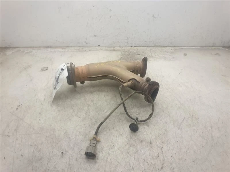 04 05 06 07 08 09 Tubo de escape delantero Lexus RX330  Foto 1 de 4