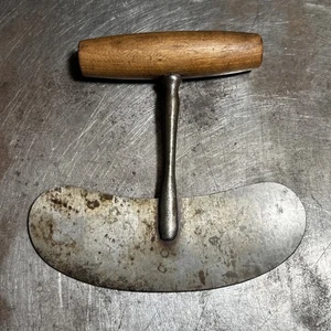 Antiker primitiver Lebensmittelzerkleinerer Geschirr mit Holzgriff - Bild 1 von 10