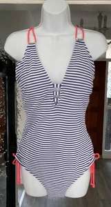 TRAJE DE BAÑO A RAYAS ADELGAZANTE SECRETO COLECCIÓN M&S (azul y blanco) - Imagen 1 de 5