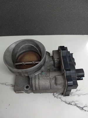 Carrocería del acelerador Chevrolet Silverado 5,3 L V8 Avalanche OEM 1257080 RME75 03 - Foto 1 de 4