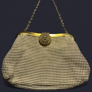 1950’s Whiting and Davis handbag with white enameled mesh - Picture 1 of 5