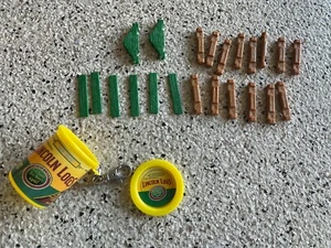 VTG 1999 Hasbro Fun 4 All Lincoln Logs 22 Pc Log Cabin Keychain Travel Toy - Picture 1 of 4