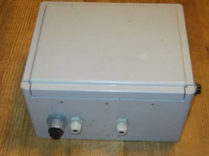 Unidad UPS Metrek AE5000 YC111A111A1 - Imagen 1 de 5