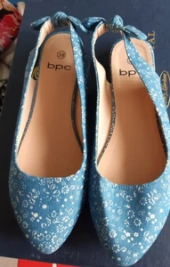 womans blue floral sling back shoes bow at heels size 5 - Picture 1 of 2