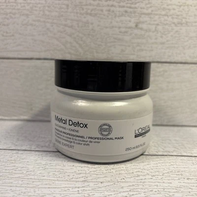 L'OREAL Metal Detox Masque Anti-Deposit Protector After Color 8.5 Fl Oz - Image 1 of 4