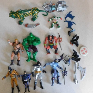 Lotto action figure vintage eroi Batman Hulk e altri tigre ruggente 2001-2003 - Foto 1 di 14