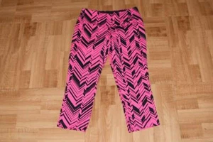NIKE LEGENDARY PRINTED FREEZE FRAME WOMEN'S TRAINING CAPRI - SIZE WOMEN'S SMALL - Picture 1 of 4