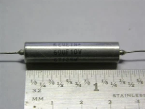 1 condensador de tantalio sólido no polarizado Kemet T111C606J010AS 60uF 10V 5% - Imagen 1 de 1