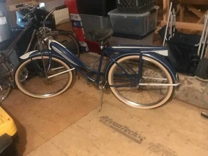 Vintage JC Higgins Beehive Girl Bicycle (PICKUP ONLY) READ BELOW, SEE PHOTOS - Picture 1 of 8