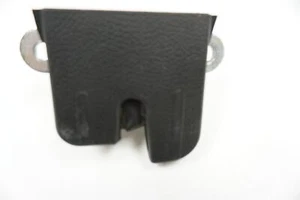 10 2010-2014 Volkswagen Golf Trunk/lid Lock/latch Used Oem (5k0-827-505-c-9b9) - Picture 1 of 9