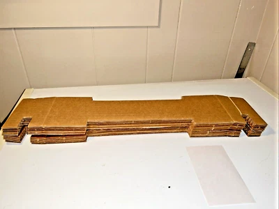 1 Lot of 20 Empty Weaver 'O' Freight Car Box Inserts - Image 1 of 4