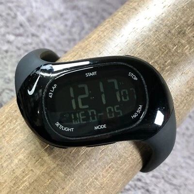 Nike Triax Mujer WR0104 Deportivo Negro Estuche Aluminio Cuarzo Reloj Digital 6 3/4" Foto 1 de 4