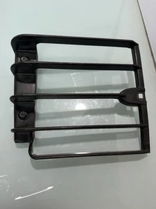 1995-02 Land Rover Range Rover P 38 left inner tail light guard - Picture 1 of 9