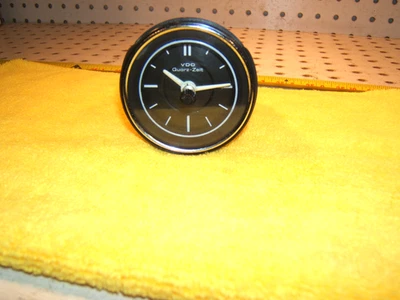 Mercedes 1972,1973 R107 SL C107 SLC 350 450 in front center dash VDO OEM 1 Clock - Image 1 of 4