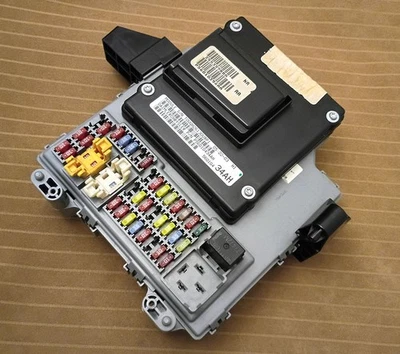 02-04 Jeep Liberty Body Control Module BCM Fuse Box Junction Panel 56010434AH - Image 1 of 4