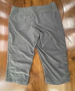 Women's KUHL Capris Stretch Cotton Nylon 4 Pocket Pale Green Size 14 - Picture 1 of 10