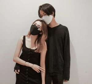 2 x Triple Layer TEEN Face Covering Youngth School Reusable Washable Black Masks - Picture 1 of 6
