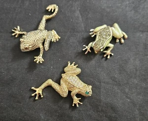 Lot Of 3 Vintage Frog Pins Brooches Enamel Rhinestones - Picture 1 of 9