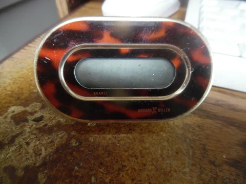 Vintage Howard Miller brown marble look oval travel alarm clock -3" x 2" Cover