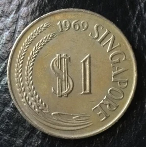 1969 Singapore $1 Lion Coin very nice grade - Picture 1 of 2