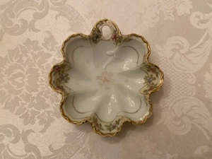 Vintage Nippon 1911 Mark Candy Dish	Scalloped - Floral Pattern With Gold Guild - Picture 1 of 4