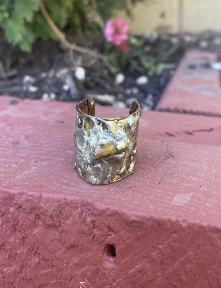Joyería anillo artesanal ojo de tigre piedra natural latón y plata Foto 1 de 4