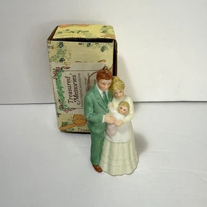 Vintage "New Parents' Pride" Porzellan Ornament Treasured Memories Enesco 1988 - Bild 1 von 7