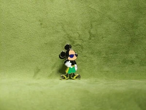 "Mickey Mouse Hang Loose Cool Beach 2012" - Picture 1 of 2