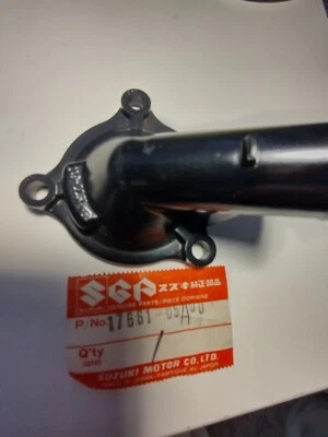 Cubierta termostato Suzuki 17661-05A00 GV1200GLG GV1200GLF2 GV1200GLF GV700GL NOS Foto 1 de 2