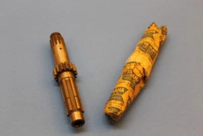 NOS YAMAHA IT250 IT400 YZ400 MAIN AXLE PART# 1N6-17411-00-00 - Image 1 of 4