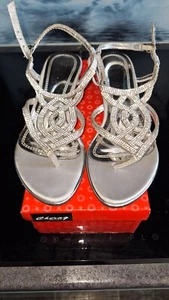 🐱 Mules/Sandals- Heels- Size 3- Cherag- Silver- Diamante with box D4538 - Picture 1 of 17