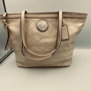 Coach Signature F15142 Yellow Patent Leather Tote Bag Shoulder Satchel - Picture 1 of 24