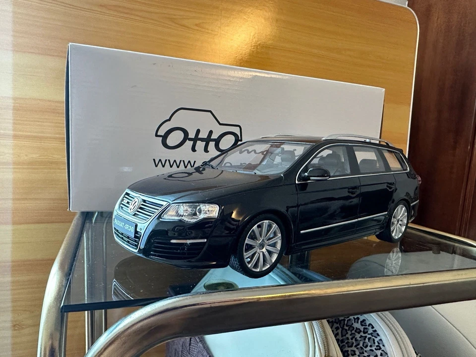 ottomobile 1/18 VW Passat R36 Metalic - Immagine 1 di 1
